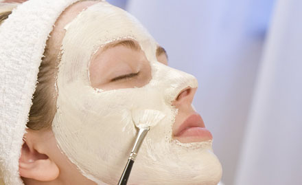Rajvaibhav Beauty Parlour Fatehganj - 50% off on beauty services. Enjoy facial, full body waxing, manicure, pedicure and more!