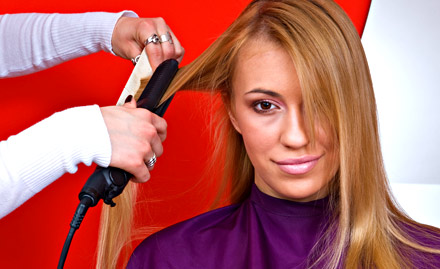 Innovation Beauty Parlour Kankanady - 35% off on hair straightening & hair spa. Hair care with L'Oreal & Schwarzkopf products!