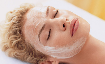 Diamond Beauty Parlour Dilsukhnagar - 45% off on beauty and hair care services. Get facial, bleach, hair cut, blow dry, threading, waxing & more!