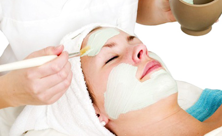 Radhas Beauty Parlour Thiruvanaikoil - 50% off on beauty & hair care services. Get bleach, fruit facial, manicure, under eye treatment & more!