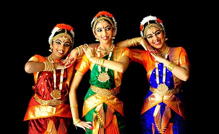 Shivangini Dance World Itki Road - 5 dance or regional art classes at just Rs 19. Learn Indian Classical & Western dance forms and painting!