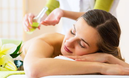 Sunnyday D Spa Khar West - 55% off on body massages. Also get a gift voucher worth Rs 500 absolutely free!