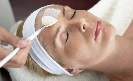 Elegant Spa For Ladies Patliputra - 50% off on beauty services. Enjoy facial, manicure, pedicure, straightening and more!