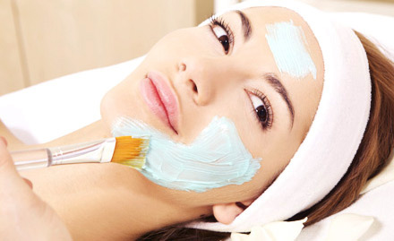 Pretty Woman RMV Stage - Rs 500 off on a minimum bill of Rs 1500. Get facial, bleach, waxing, threading & more!