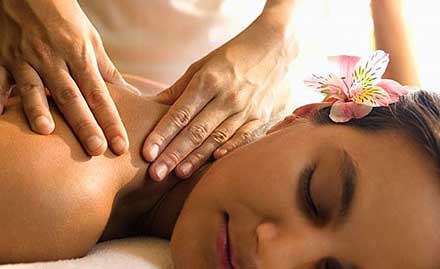 Rudraksh Thai Spalon Bengali Square - Enjoy 40% off on body massage and body polishing!