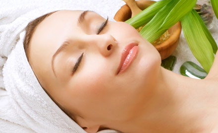Dharani Beauty Parlour Iyyappanthangal - Rs 299 for cleansing, haircut and more. Beautify your looks!