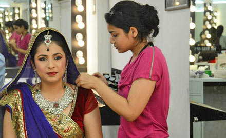 Sumangali Beauty Parlour Choolaimedu - 50% off on bridal package. Get a  stunning look!