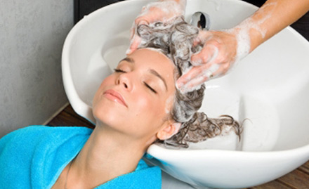 S Kumars Hair Salon Satellite - Rs 2999 for hair rebonding along with haircut and hair wash!