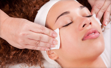 Shine & Glow Unisex Salon Phase 11 - Rs 699 for beauty services. Get facial, hair spa, pedicure, manicure, waxing and more!
