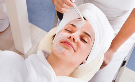 Beauty Plus Ladies Beauty Parlour RNT Marg - 40% off on beauty services. Get facial, manicure, pedicure, hair spa, haircut and more!