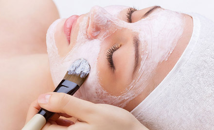 Ladies Only Raja Subodh Chandra Mullick Rd - Rs 329 for haircut, blow dry, fruit facial, polishing and more!