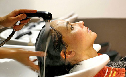 New Grace Beauty Parlour N Academy Mahan Singh Gate - Rs 2999 for hair smoothening or rebonding and hair spa!