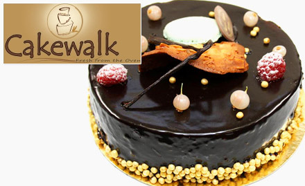 Cakewalk Maneja - 25% off on cakes. Also, enjoy buy 1 get 1 free offer on fast food!