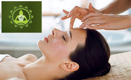 Aum Ayurvedam Satellite - Rs 999 for head massage, face massage, back massage, foot massage & more!
