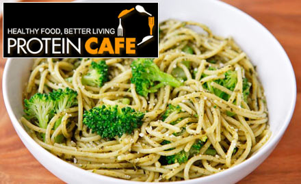 Protein cafe Salt Lake - Rs 269 for veg or non-veg combo for 2. Enjoy pasta, bbq chicken, omelette, energy drinks and more!