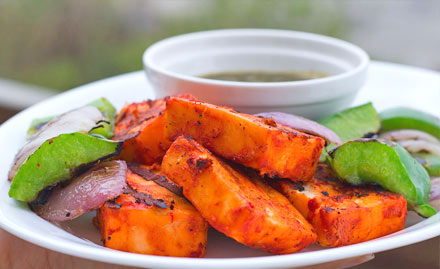 Kitchen Flavours Pratap Nagar - 25% off on food bill. Relish North Indian, Chinese, Mexican and Italian delicacies!