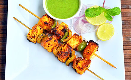 Rice and Roti Sangamwadi - 20% off on food bill. Enjoy North Indian and Chinese delicacies!