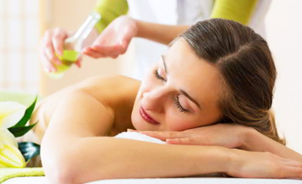 D Square Spa Rajouri Garden - Spa packages staring from Rs 618. Get Aroma or Swedish, Deep tissue or Oil massage!