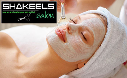 Shakeel's Salon Sector 18 - 50% off! Get fruit facial, pearl facial, gold facial, herbal facial and more!