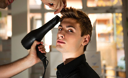 Sparsh Unisex Saloon Sector 25 Noida - 35% off on a minimum bill of Rs 1000