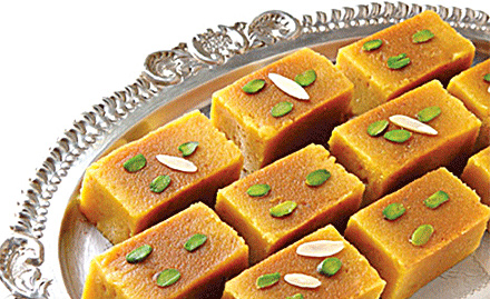 Ratan Sev Bhandar Old Palasiya - Upto 10% off on bakery items & sweets