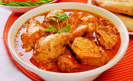 Temptation Restaurant Sector 35 - 30% off on Chinese, Seafood & North Indian Cuisines!