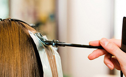 Ridzbelle Unisex Salon Malviya Nagar - Rs 799 for global hair color with haircut & blow dry!