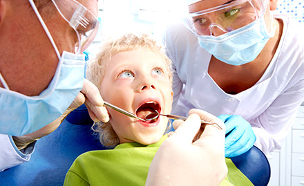 Smile Isle Dental Care RMV Stage - Upto 86% off on scaling, polishing & more!