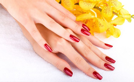 Wonder Nails Hatiara - Get permanent gel nail extensions at just Rs 950!