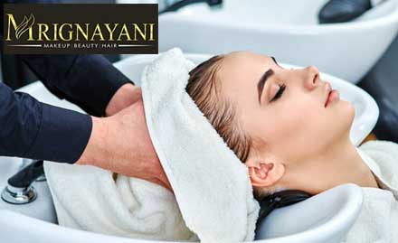 Mrignayani Beauty Clinic Punjabi Bagh - Get hair rebonding & hair spa at Rs 2900!