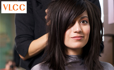 VLCC Greater Kailash Part 2 - Slay It! Get Haircut, hair wash and many more in just Rs 499. 